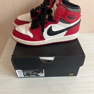 Kids size 1.5 y Jordan 1 lost & found reimagined 1s